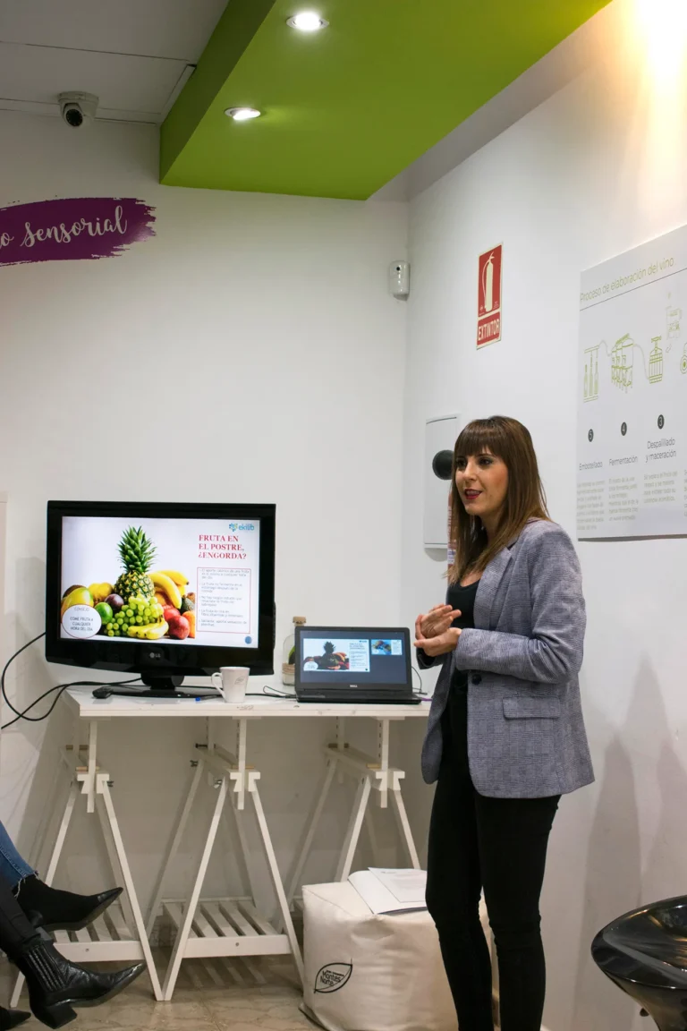 Cursos de alimentación, Mari Carmen Mohíno Chocano, nutricionista en ciudad real, ceo de ekilib