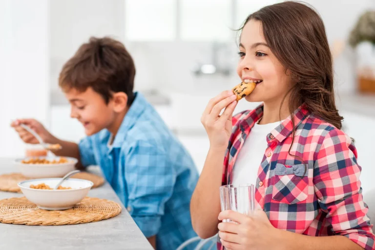 Soy nutricionista infantil en Ciudad Real y te digo qué alimentos debes evitar a toda costa en la dieta de los peques